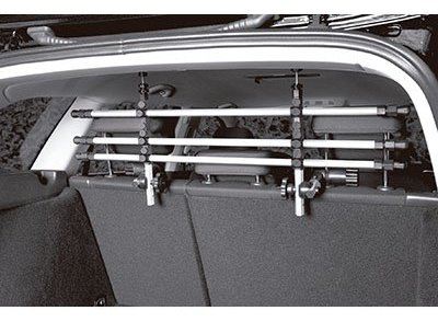 Barrera separadora para coche plata y negro Barrera separadora para coche plata y negro